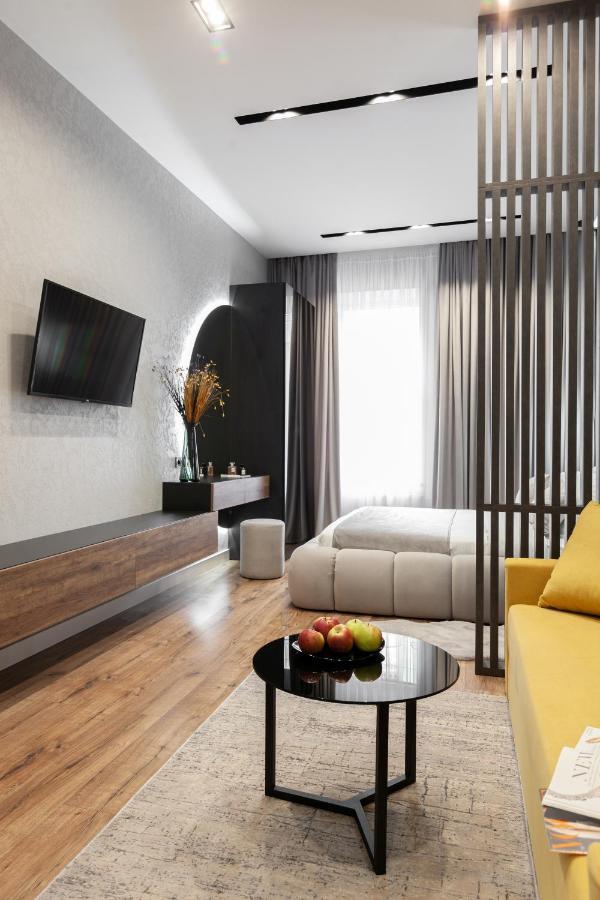 Dream Apartament On Drahomanova Street Лвив Екстериор снимка