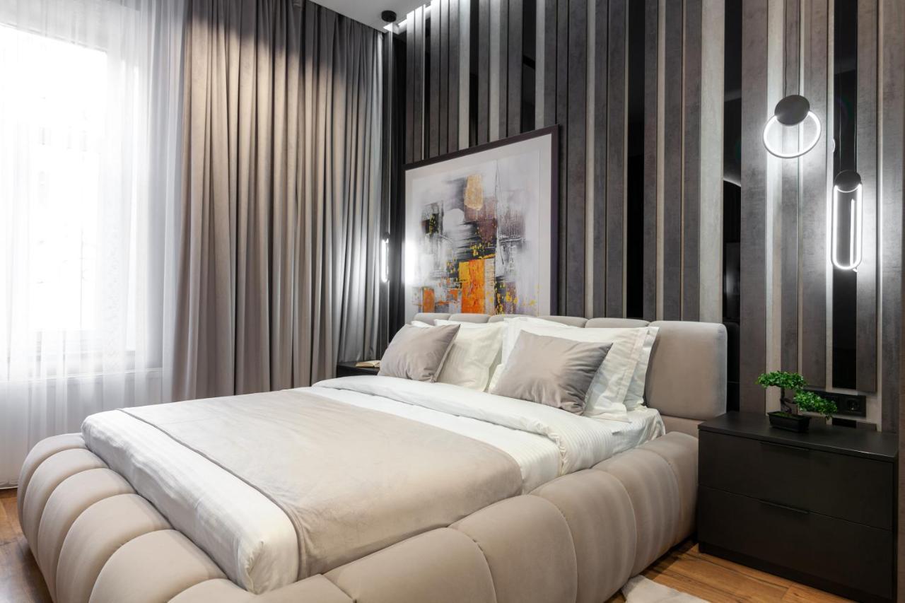 Dream Apartament On Drahomanova Street Лвив Екстериор снимка