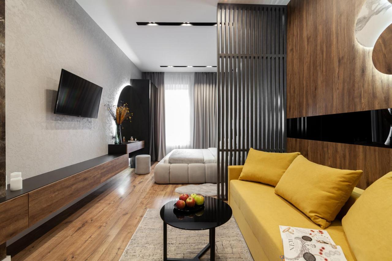 Dream Apartament On Drahomanova Street Лвив Екстериор снимка
