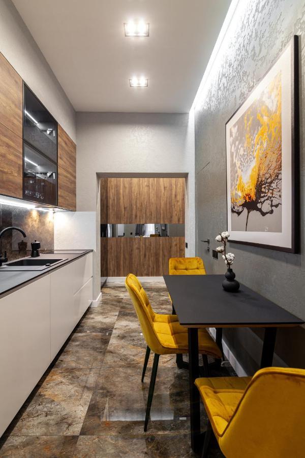 Dream Apartament On Drahomanova Street Лвив Екстериор снимка