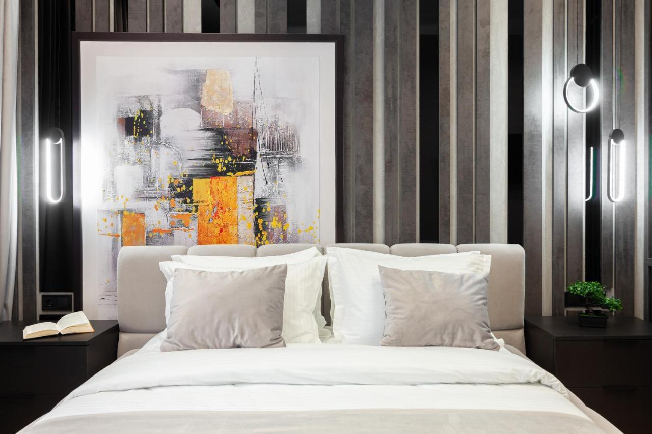 Dream Apartament On Drahomanova Street Лвив Екстериор снимка
