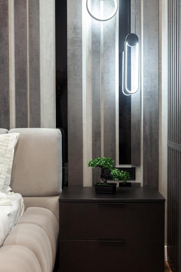 Dream Apartament On Drahomanova Street Лвив Екстериор снимка